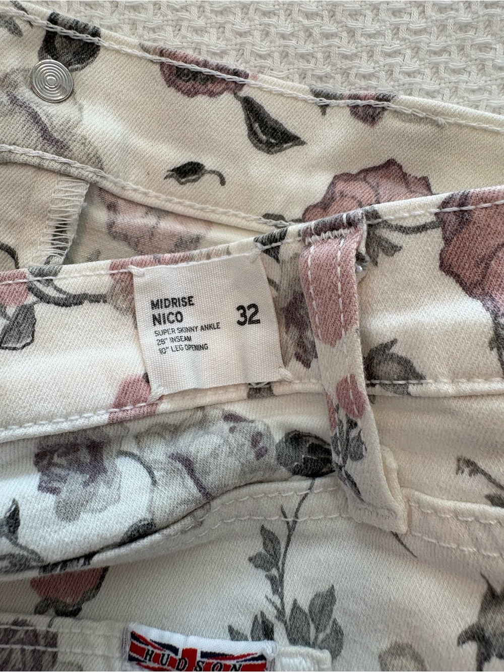 Hudson Nico Midrise Ankle Super Skinny Jeans White / Pink Grey Floral size 32 - Picture 13 of 16